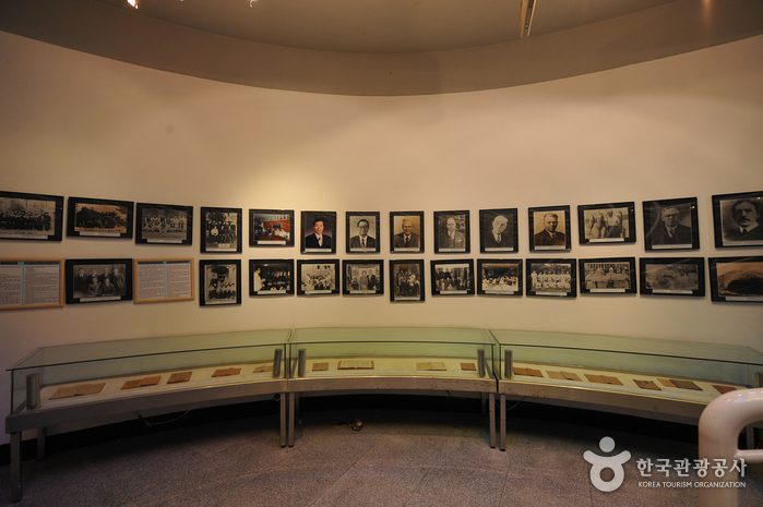 Aeyangwon Church – Reverend Son Yangwon Martyr Memorial Hall) (애양원 – 손양원목사 순교기념관)