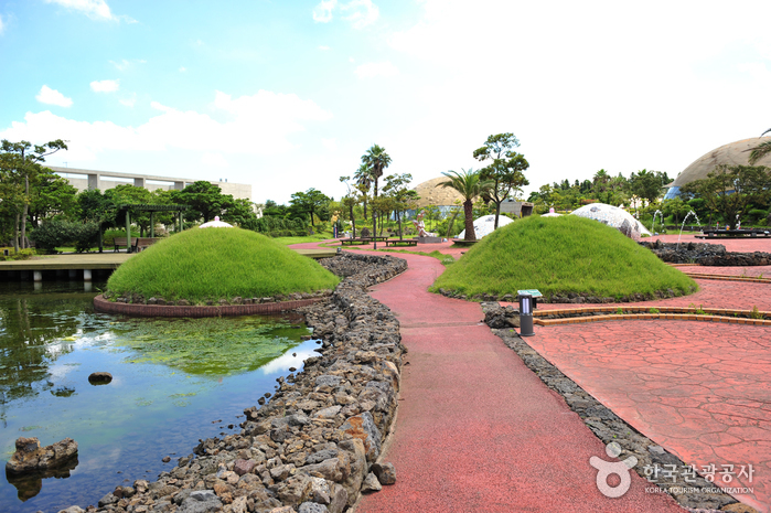 Jeju Love Land (제주러브랜드)