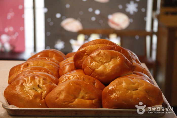 Leesungdang (이성당)