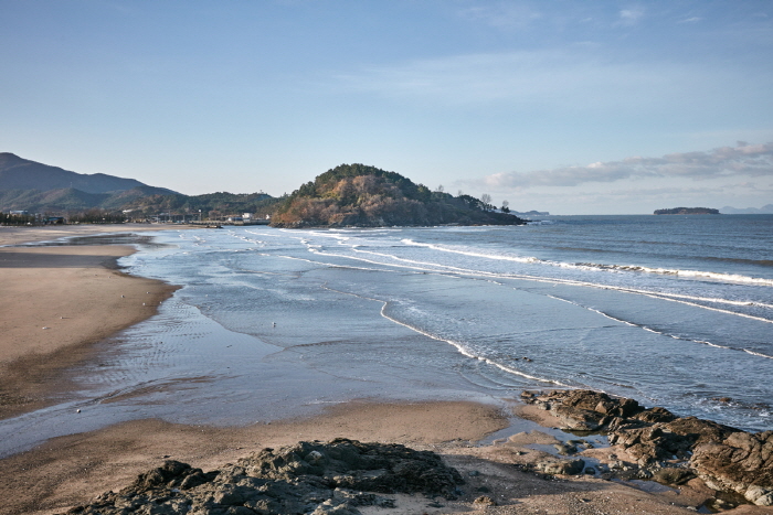 Byeonsan Beach (변산해수욕장)