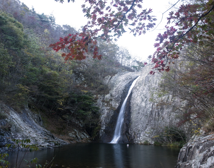 Jiksopokpo Falls – Jeonbuk National Geopark (직소폭포 (전북 서해안권 국가지질공원))