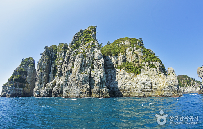 Geojedo Haegeumgang Islets (거제도 해금강)