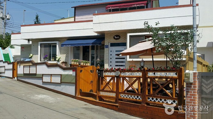 Your’s Guesthouse, Tongyeong (통영 유어스게스트하우스)