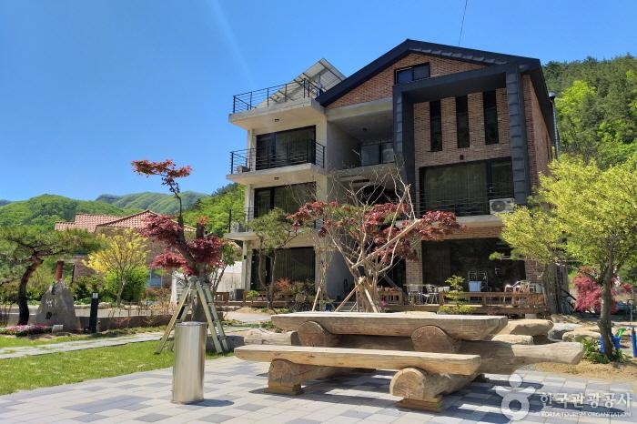 Yeolimjae Pension (여림재펜션)