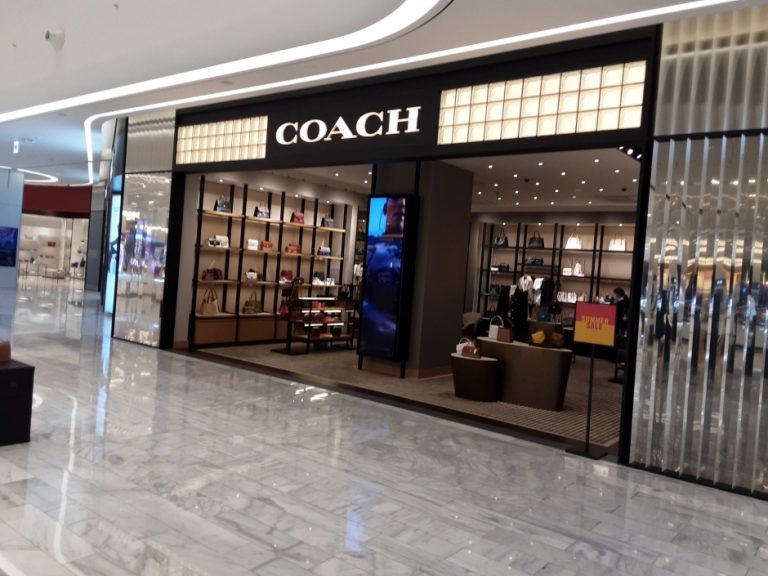 Coach – Shinsegae Department Store Gimhae Branch [Tax Refund Shop] (코치 신세계백화점 김해점)