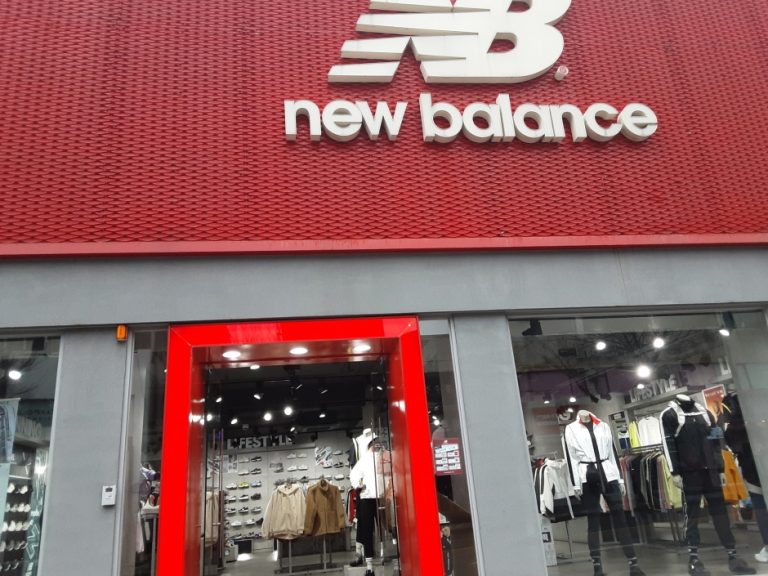New Balance – Sinjeju Branch [Tax Refund Shop] (뉴발란스 신제주)