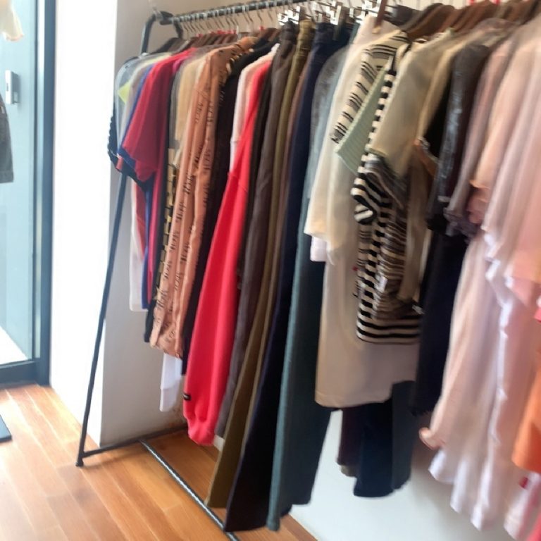 Triple [Tax Refund Shop] (Triple)