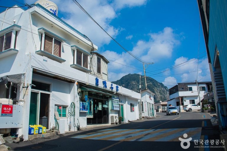 Jinmi Myeongga (진미명가)