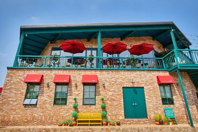 Cafe Moohwa  (카페무화)