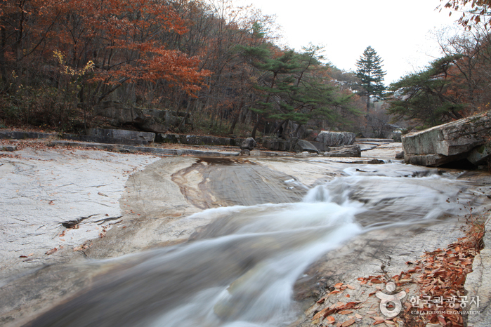 Mungyeong Seonyudonggyegok Valley (선유동계곡(문경))