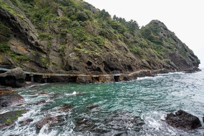 Haengnam Coastal Walking Path (행남 해안산책로)
