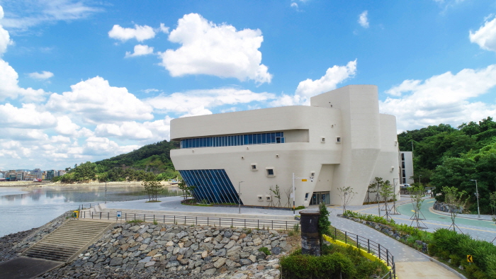 Siheung Oido Museum (시흥오이도박물관)