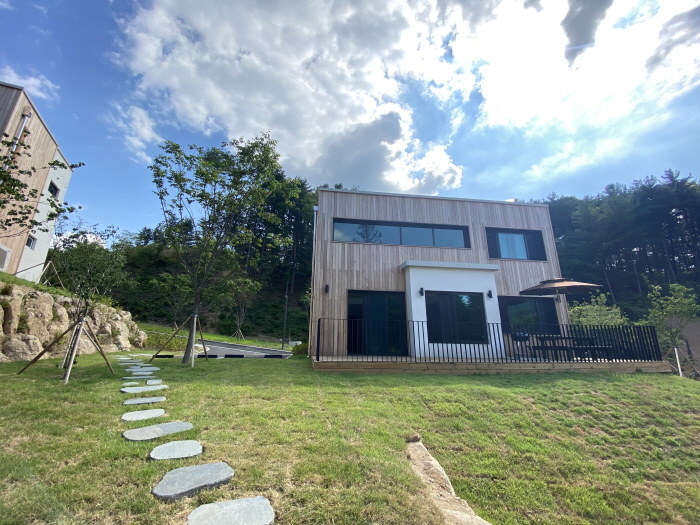 Dongducheon Recreational Forest (동두천 자연휴양림)