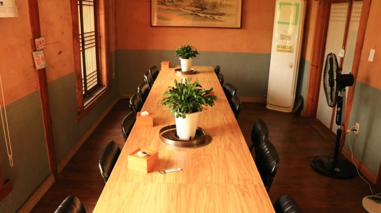 Soryeongwon Supsok (소령원숲속)