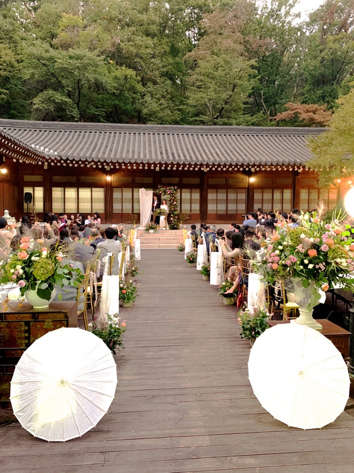 Seonungak (한옥카페 선운각)