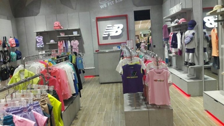 New Balance Kids – Lotte Ansan Branch [Tax Refund Shop] (뉴발란스 키즈 롯데안산)