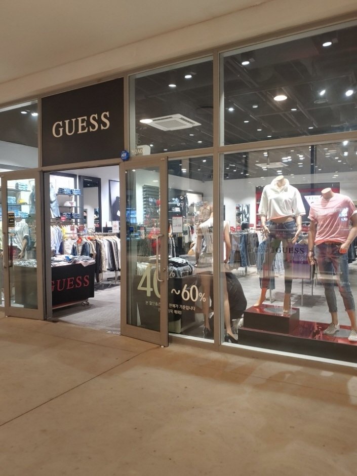 Guess – Lotte Icheon Branch [Tax Refund Shop] (게스 롯데이천)