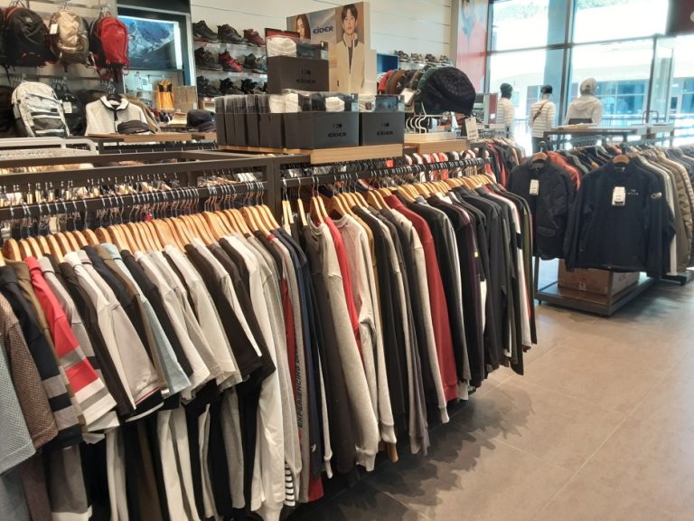 Eider – Lotte Buyeo Branch [Tax Refund Shop] (아이더 롯데부여)