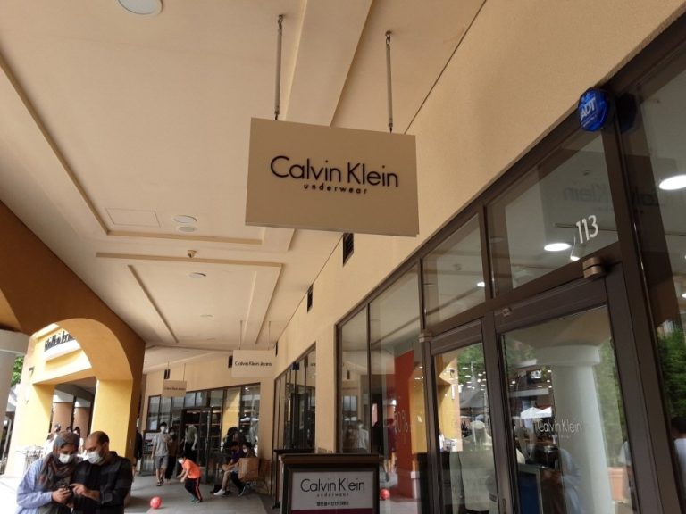 The Handsome Ck – Shinsegae Paju Branch [Tax Refund Shop] (한섬 CK 신세계파주)