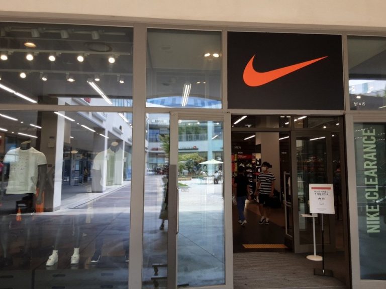 Nike – Lotte Icheon Branch [Tax Refund Shop] (나이키 롯데이천)