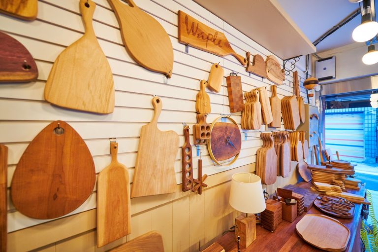 Waple Wood Artwork Place (와플목공방)