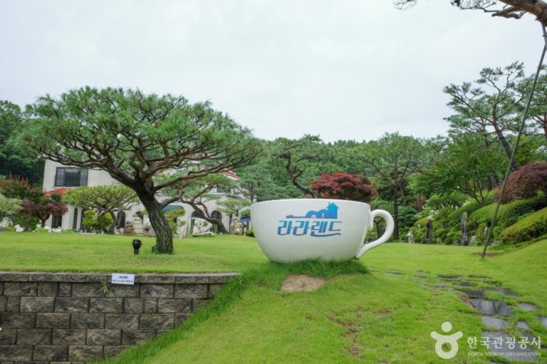 Lala Land (라라랜드)