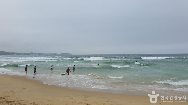 Songjiho Beach (송지호 해수욕장)