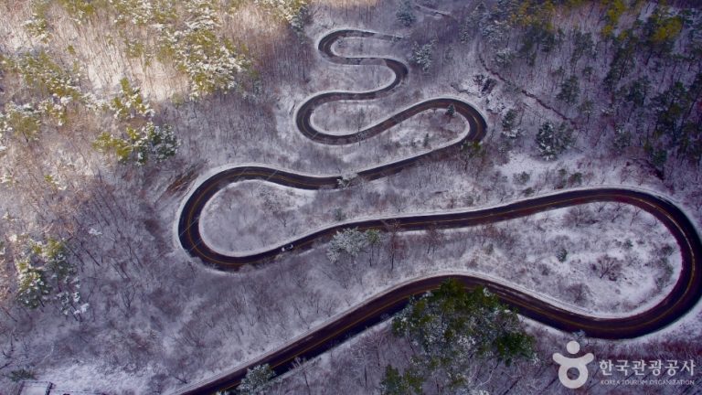 Danyang Bobaljae Pass (단양 보발재)