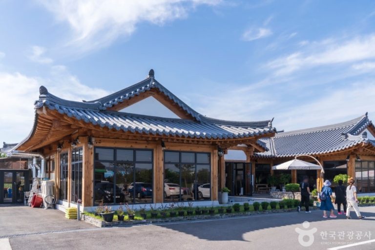 Hanil Sikdang [Sapgyo, Yesan] (한일식당[예산 삽교])