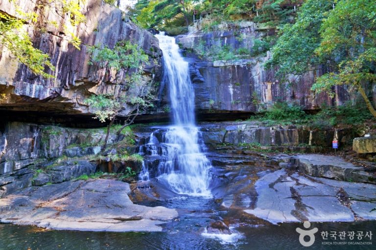 Suokjeong Tourist Area (수옥정관광지)