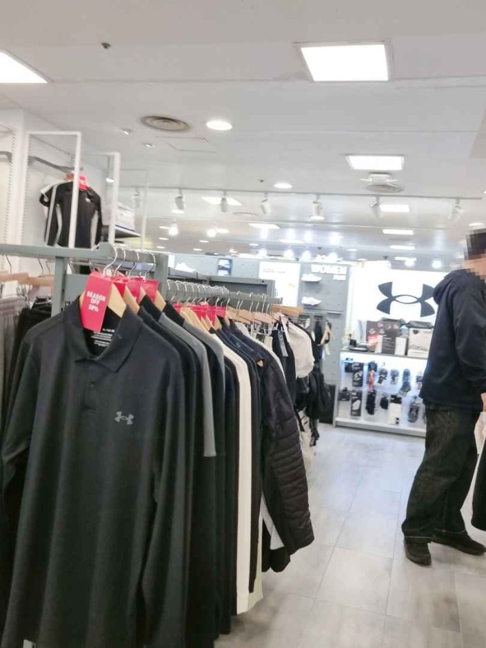 Under Armour – Newcore Pyeongchon Branch [Tax Refund Shop] (언더아머 뉴코아 평촌)