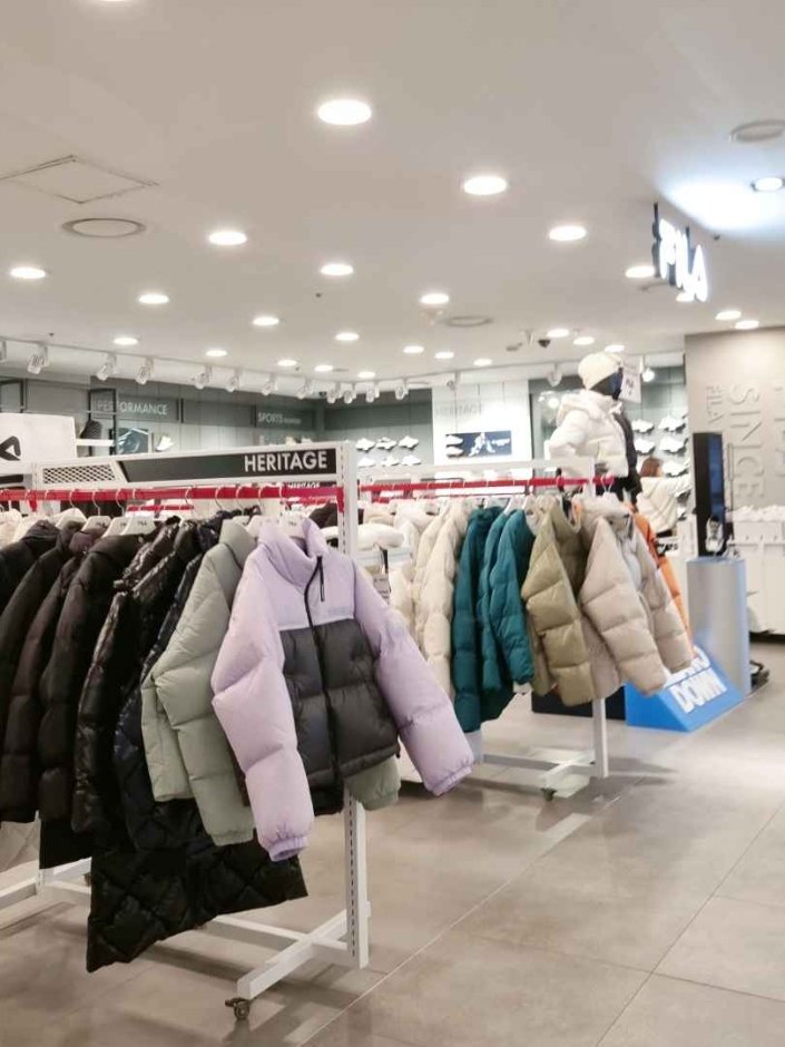 Fila – Newcore Pyeongchon Branch [Tax Refund Shop] (휠라 뉴코아 평촌)