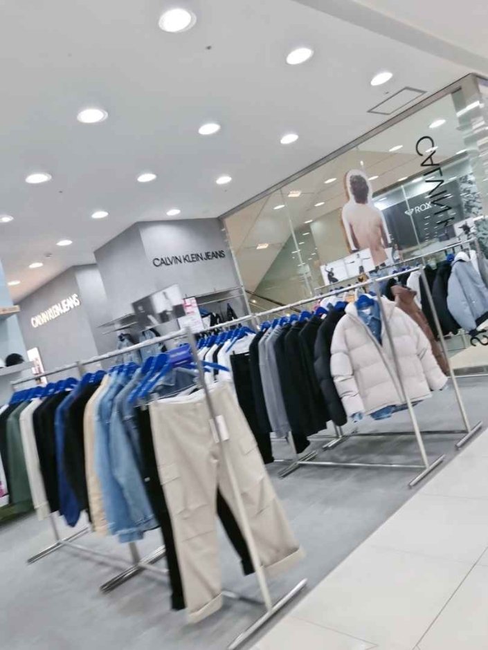 Calvin Klein Jean – MODA Outlet Guri Namyangju Branch [Tax Refund Shop] (캘빈클라인진모다아울렛구리남양주)
