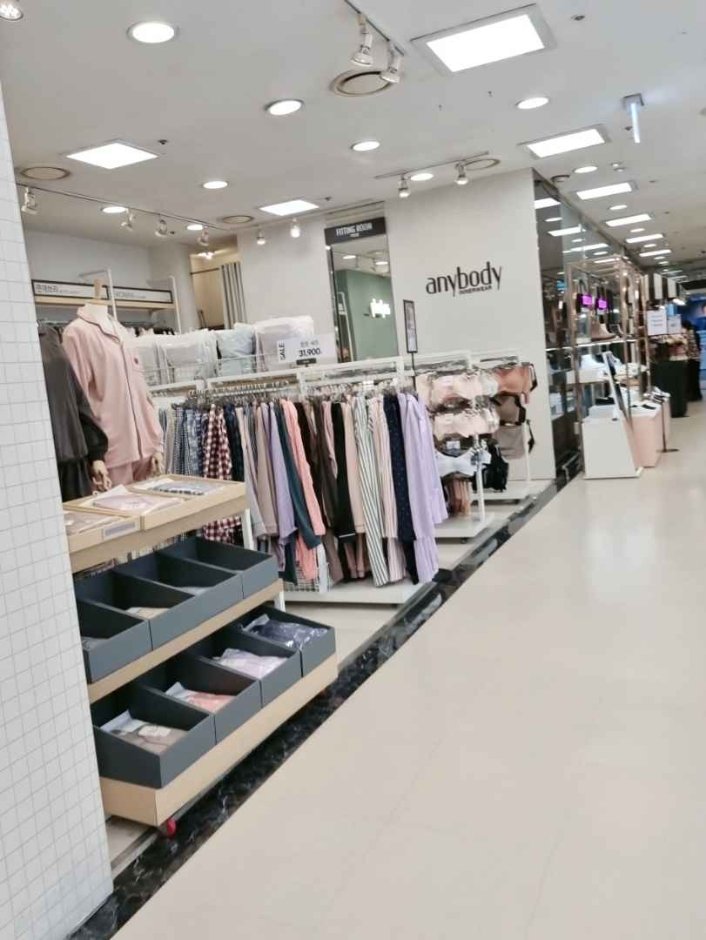 ANYBODY – Newcore Sanbon Branch [Tax Refund Shop] (애니바디 뉴코아 산본점)