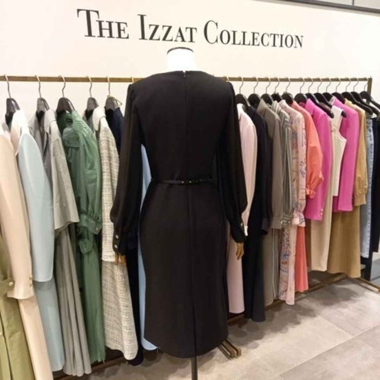 The Izzat Collection – Shinsegae Paju Branch [Tax Refund Shop] (아이잗컬렉션 신세계파주)