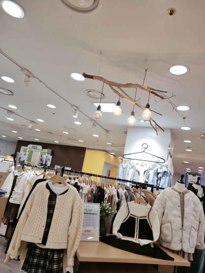 ILoDILo – Newcore Gwangmyung Branch [Tax Refund Shop] (일로딜로 뉴코아 광명점)