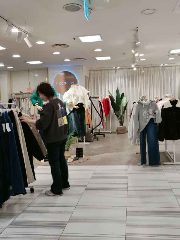 8’concept – Newcore Pyeongchon Branch [Tax Refund Shop] (에잇컨셉 뉴코아 평촌)