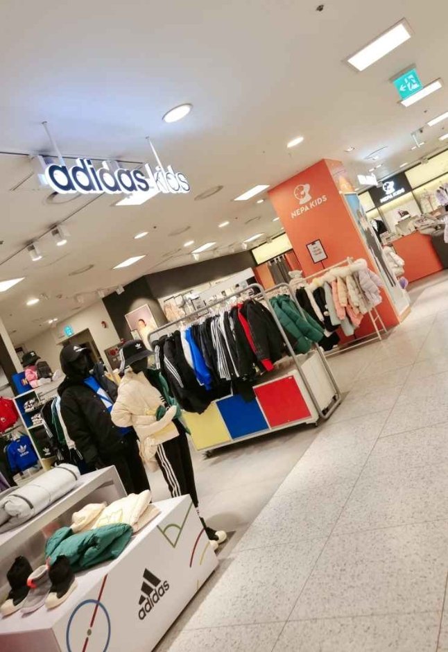 Adidas Kids – Newcore Pyeongchon Branch [Tax Refund Shop] (아디다스 키즈 뉴코아 평촌)