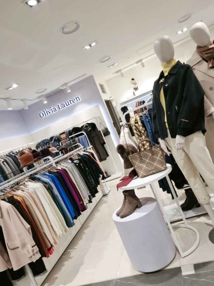 Olivia Lauren – NC Singuro Branch [Tax Refund Shop] (올리비아로렌 nc신구로)