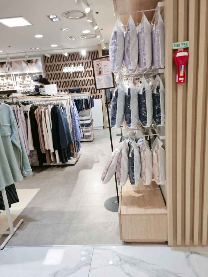 ANYBODY – Newcore Pyeongchon Branch [Tax Refund Shop] (애니바디 뉴코아 평촌)