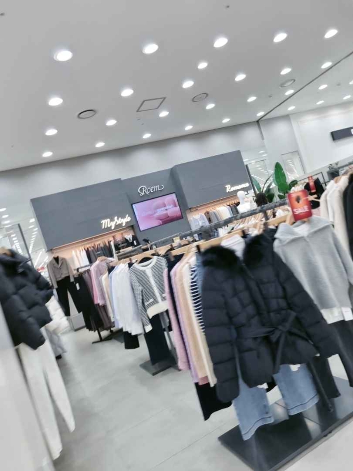 Roem – MODA Outlet Guri Namyangju Branch [Tax Refund Shop] (로엠 모다이울렛 구리남양주점)