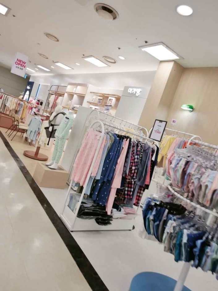 Agabang – Newcore Sanbon Branch [Tax Refund Shop] (아가방 뉴코아 산본점)