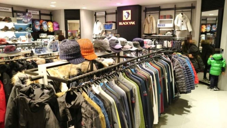 Black Yak [Tax Refund Shop] (블랙야크)