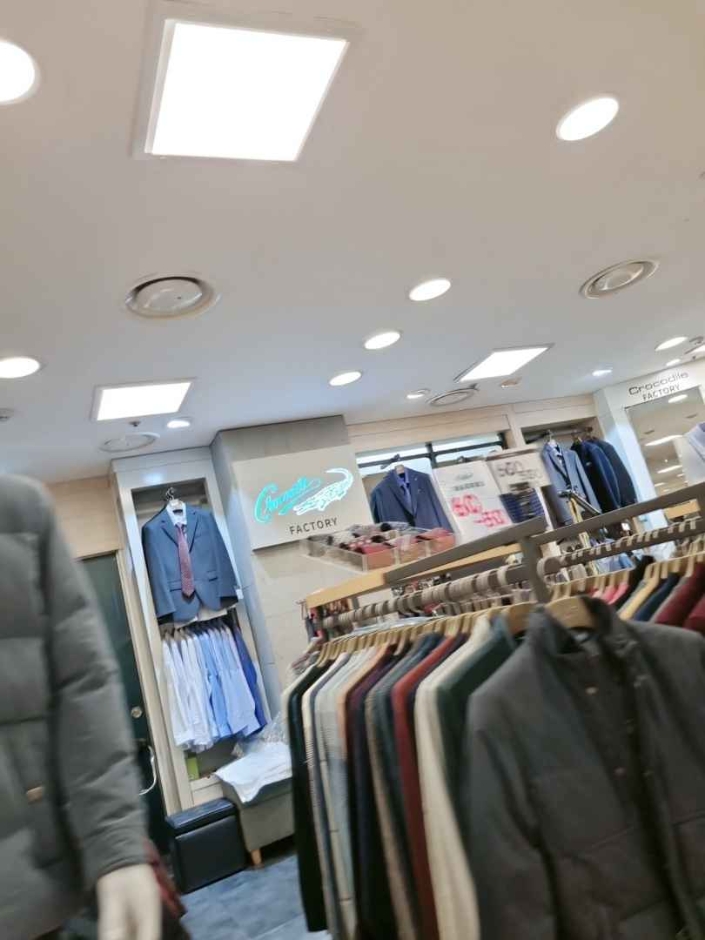 Crocodile – Newcore Gwangmyung Branch [Tax Refund Shop] (크로커다일 뉴코아 광명점)