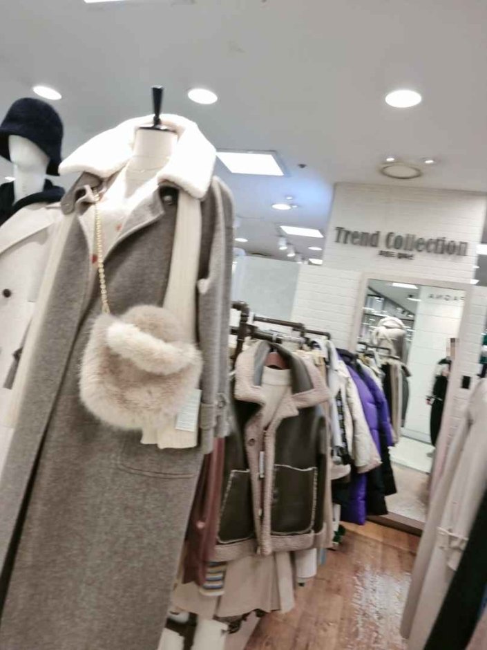 Youngtreand – Newcore Sanbon Branch [Tax Refund Shop] (영트렌드 뉴코아 산본점)