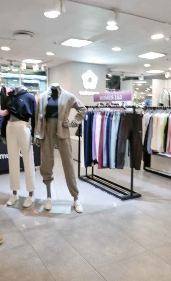 Mulawear – Newcore Pyeongchon Branch [Tax Refund Shop] (뮬라웨어 뉴코아 평촌)