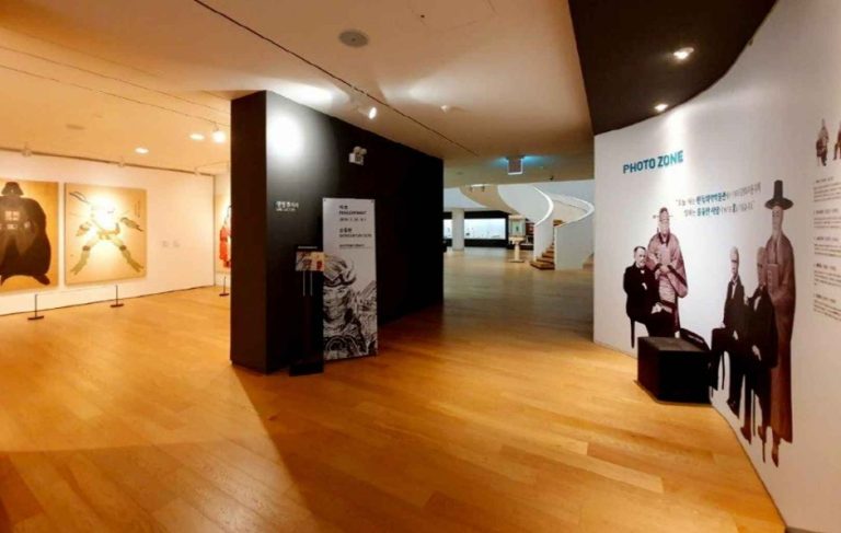 Handok Museum (한독의약박물관)