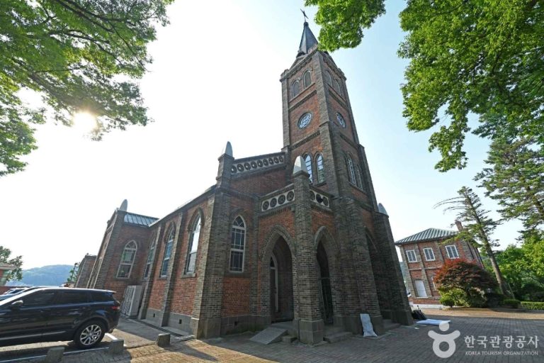 Gongju Jungdong Catholic Church (공주 중동성당)
