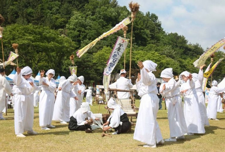 Hansan Ramie Fabric Cultural Festival (한산모시문화제)