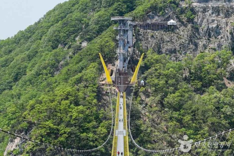 Sogeumsan Mountain Grand Valley (소금산그랜드밸리)
